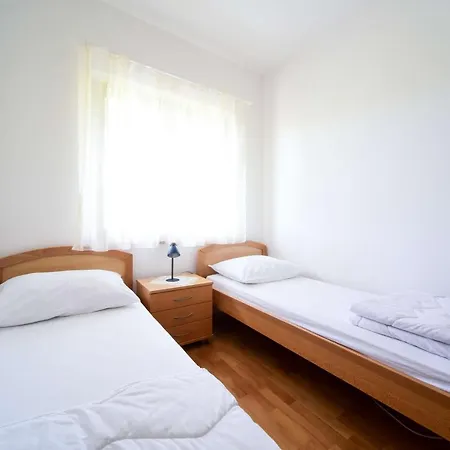 Apartman Mrva Ugljan